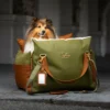 L’élianne ®: Designer Luxe Honden Autostoel – Auto Hondenmand – Verhoogde Autostoel Hond – Honden Reismand – Honden Automand