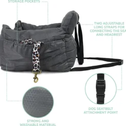 Studio Proud – Honden Autostoel – Autozitje – Automand – Zeer Luxe Hondenmand Voor In De Auto – Comfortabele Honden Autozitje – Antraciet – Zeer Makkelijk Schoon Te Maken – Veilig Auto Bench Voor Puppy En/of Hond