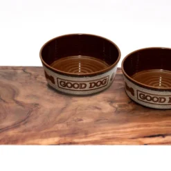 Tarhong Good Dog Set 2 Voerbakken Taupe / Placemat Olive – 17 CM 950 ML / 49X29 CM