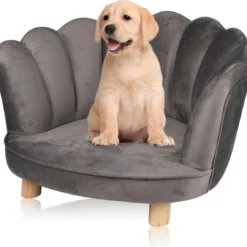 Maxxpro Katten- En Hondenstoel – Grijs – Verhoogd Met Houten Poten – Fluweel Materiaal – 61.5 X 52 X 33 CM – Huisdieren Tot 80 KG